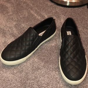 Steve Madden slip on sneakers